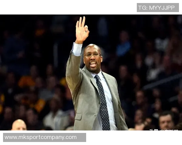 迈克布朗回应尼克斯与字母传闻专注球队发展不干涉外界传言