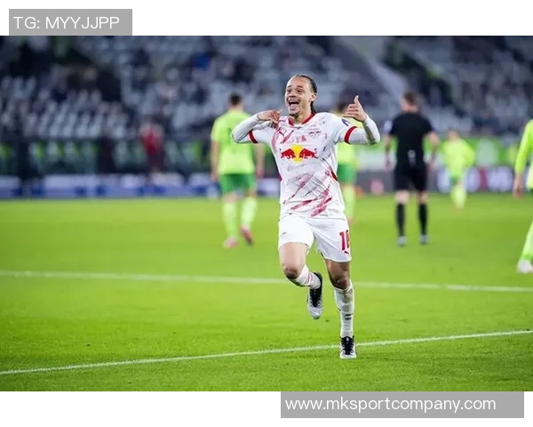 前国脚批评荷兰队表现不佳缺乏创造力与对抗意识导致对手轻松突破 前国脚批评荷兰队表现不佳缺乏创造力与对抗意识导致对手轻松突破