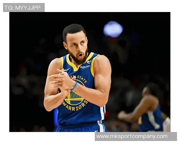 美媒调侃追梦面对无库里勇士惨败选择假装受伤退场 美媒调侃追梦面对无库里勇士惨败选择假装受伤退场