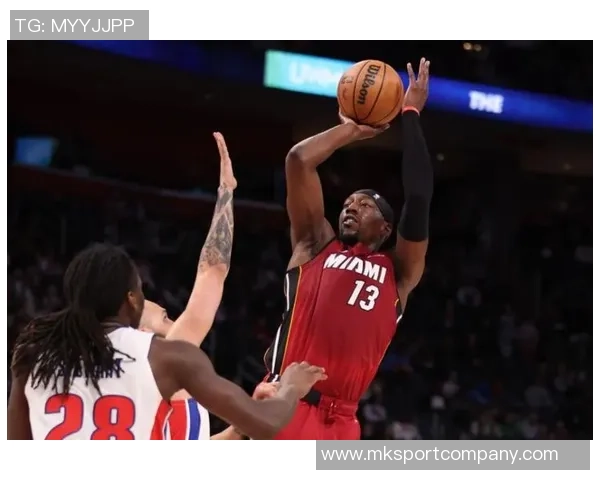 阿德巴约首节爆发狂砍18分全场贡献24分5板4助正负值高达25