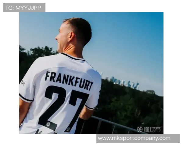 法兰克福积极推动免签引进埃因霍温18岁边锋阿约代莱托马斯