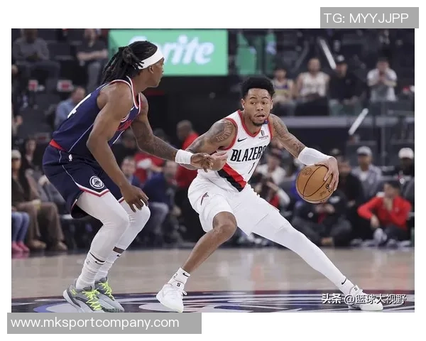 三球未来去向分析快船或拼首轮选秀开拓者互换潜力火箭用老范平衡阵容 三球未来去向分析快船或拼首轮选秀开拓者互换潜力火箭用老范平衡阵容