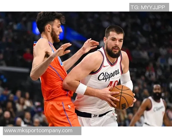 快船遭遇四连败老龄化问题严重年轻球员如科林斯成关键依靠